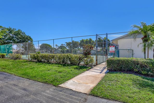 8184 Ambach Way, Hypoluxo, FL 33462