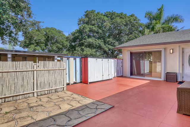 8184 Ambach Way, Hypoluxo, FL 33462