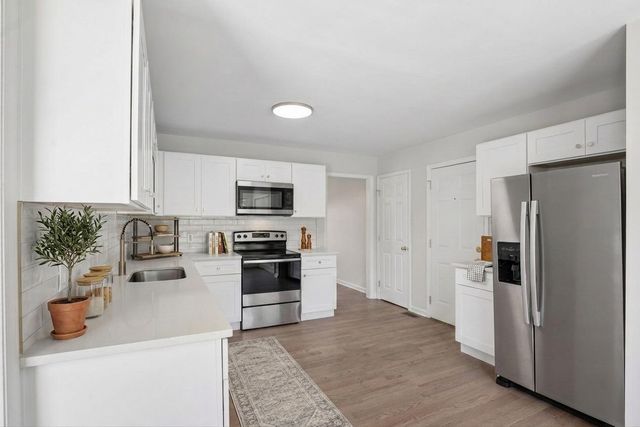 109 Knoll Ln, Hendersonville, TN 37075