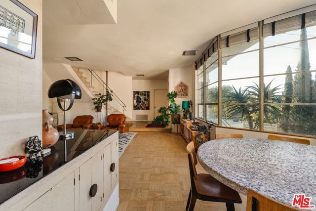 1530 N Easterly Terrace, Los Angeles, CA 90026