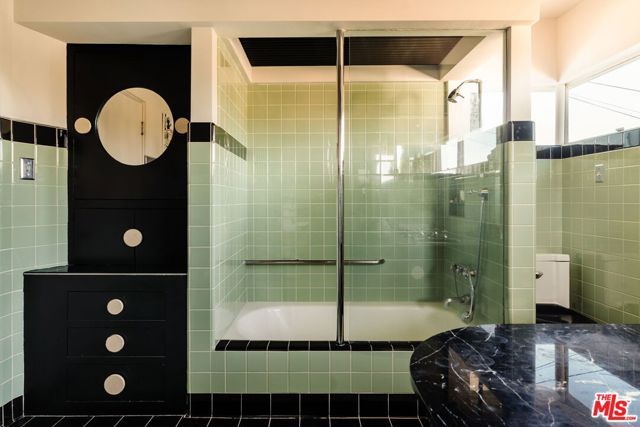 1530 N Easterly Terrace, Los Angeles, CA 90026