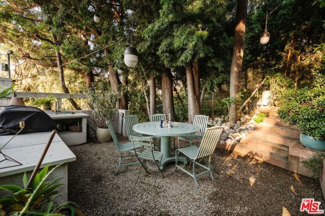 1530 N Easterly Terrace, Los Angeles, CA 90026