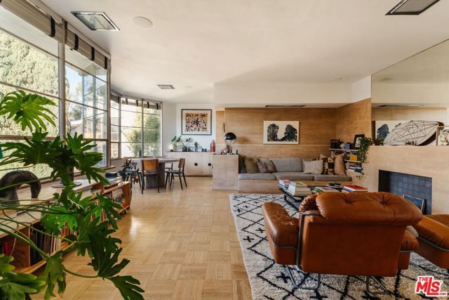 1530 N Easterly Terrace, Los Angeles, CA 90026
