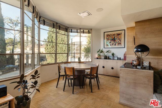 1530 N Easterly Terrace, Los Angeles, CA 90026