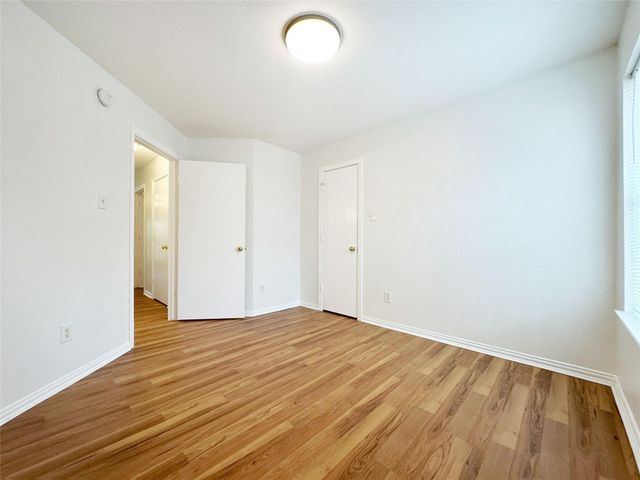 5114 Chasewood Drive, Bacliff, TX 77518