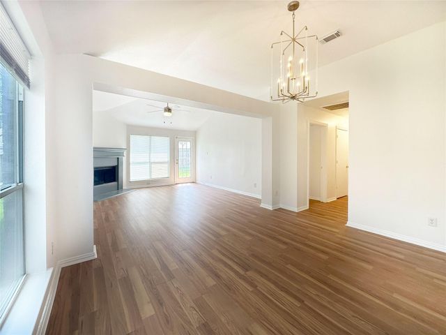 5114 Chasewood Drive, Bacliff, TX 77518