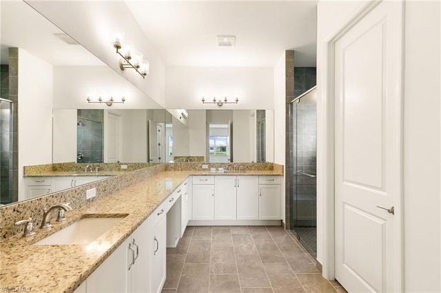 2924 Bloomfield WAY, Naples, FL 34112