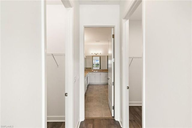 2924 Bloomfield WAY, Naples, FL 34112