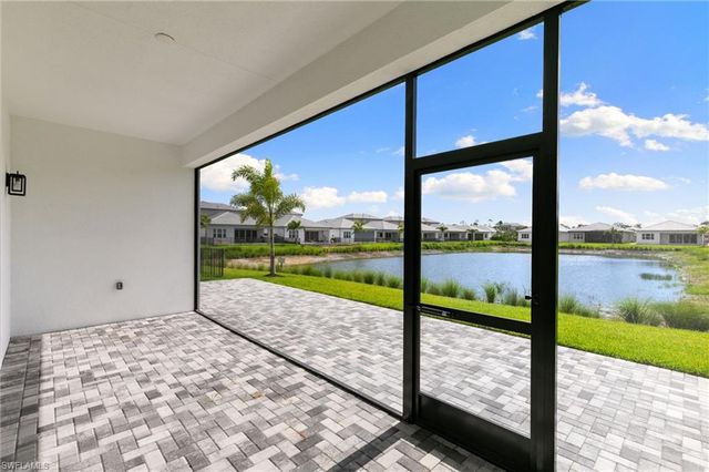 2924 Bloomfield WAY, Naples, FL 34112