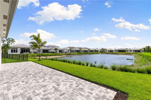 2924 Bloomfield WAY, Naples, FL 34112