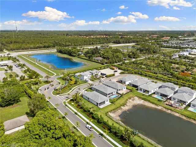 2924 Bloomfield WAY, Naples, FL 34112