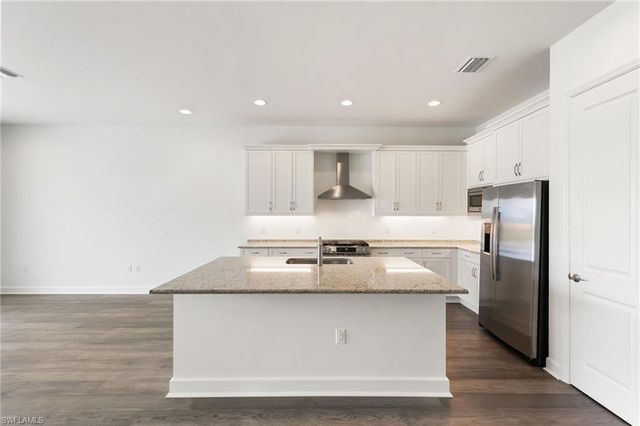 2924 Bloomfield WAY, Naples, FL 34112