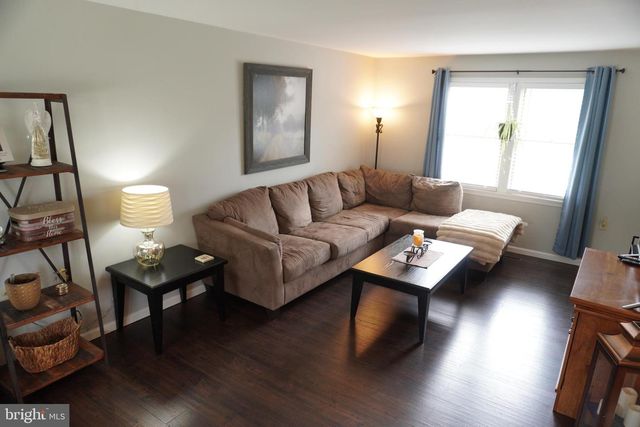 4109 LISA DR, Harrisburg, PA 17112