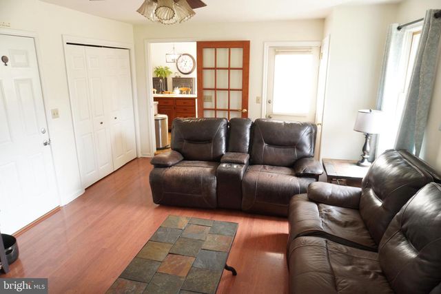 4109 LISA DR, Harrisburg, PA 17112