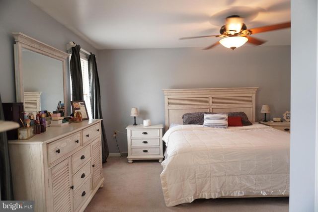 4109 LISA DR, Harrisburg, PA 17112