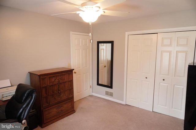 4109 LISA DR, Harrisburg, PA 17112