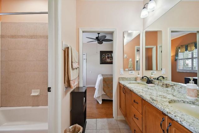 17923 ARBOR HAVEN DRIVE, Tampa, FL 33647