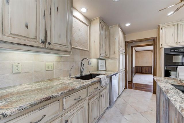 1308 Interurban Way, Edmond, OK 73034