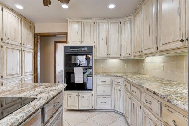 1308 Interurban Way, Edmond, OK 73034