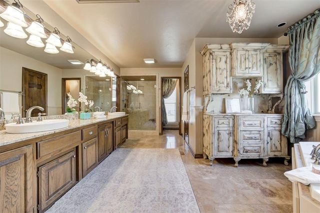 1308 Interurban Way, Edmond, OK 73034