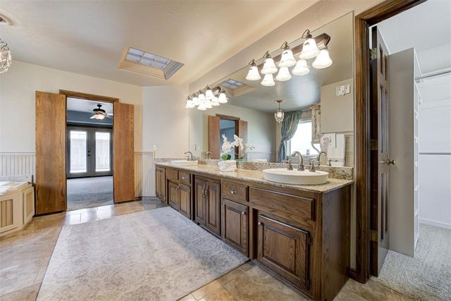 1308 Interurban Way, Edmond, OK 73034