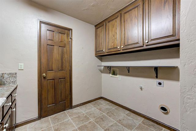 1308 Interurban Way, Edmond, OK 73034