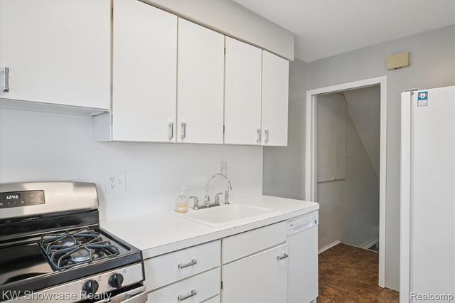 23112 Marter Road, Saint Clair Shores, MI 48080