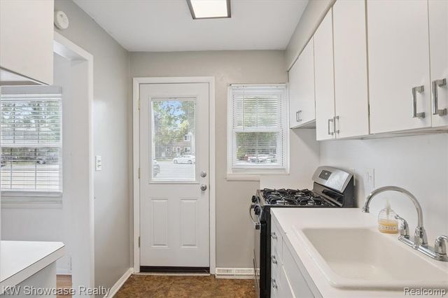 23112 Marter Road, Saint Clair Shores, MI 48080