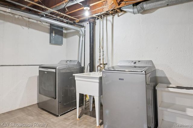 23112 Marter Road, Saint Clair Shores, MI 48080