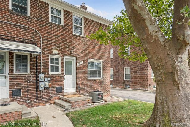 23112 Marter Road, Saint Clair Shores, MI 48080