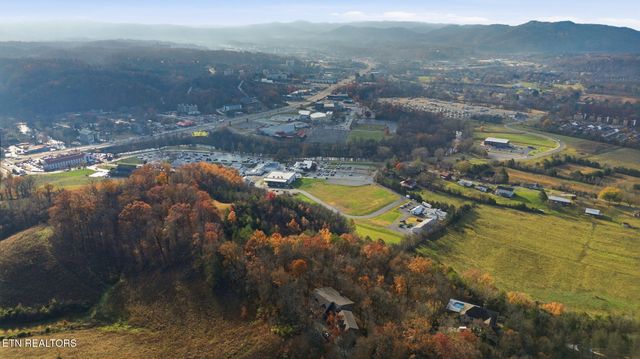 310 Teague Lane, Sevierville, TN 37862