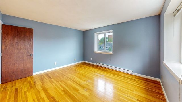39 Englewood Ave 24, Boston, MA 02135