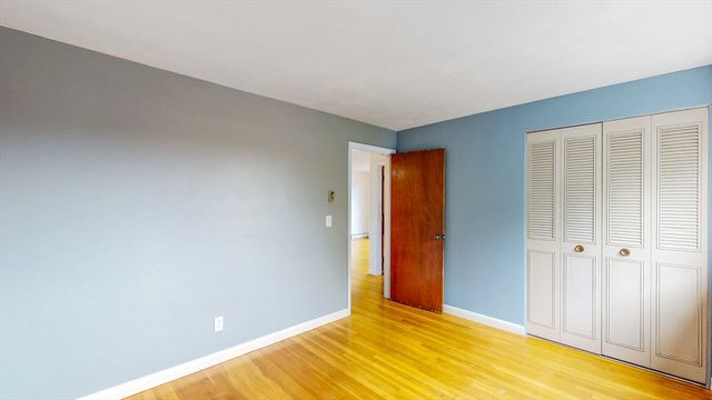 39 Englewood Ave 24, Boston, MA 02135