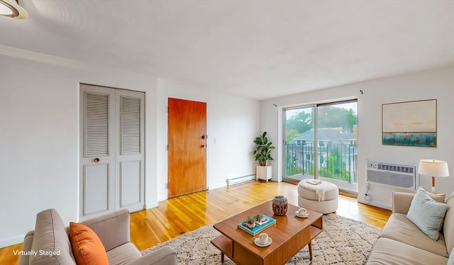 39 Englewood Ave 24, Boston, MA 02135