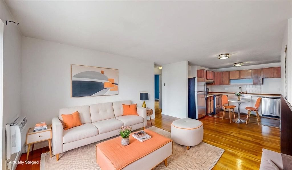 39 Englewood Ave 24, Boston, MA 02135