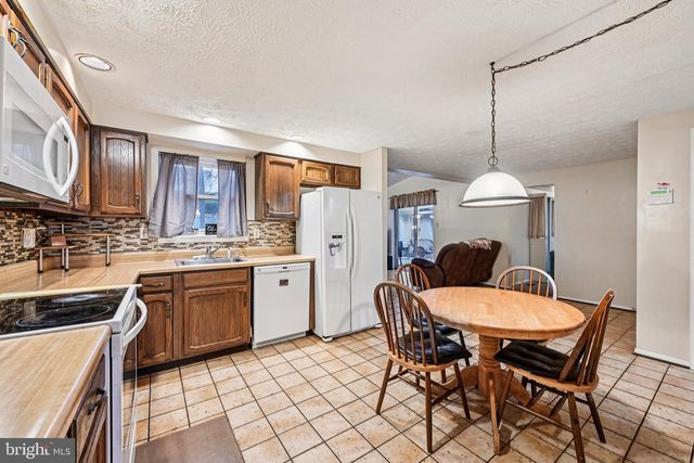 9405 PERGLEN RD, Nottingham, MD 21236