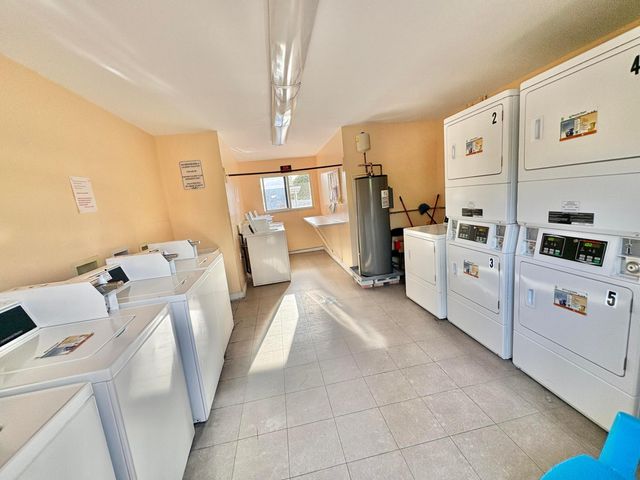 209 OXFORD 200, West Palm Beach, FL 33417