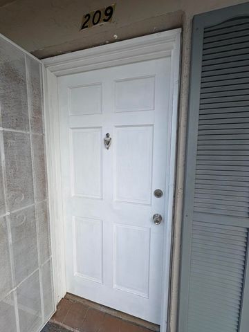 209 OXFORD 200, West Palm Beach, FL 33417