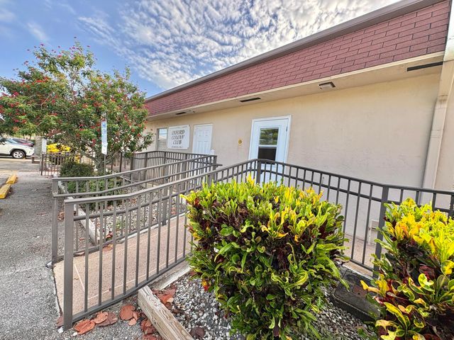209 OXFORD 200, West Palm Beach, FL 33417