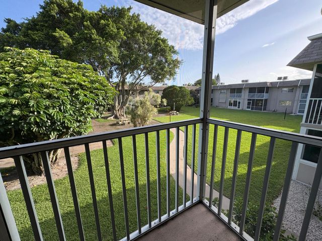 209 OXFORD 200, West Palm Beach, FL 33417