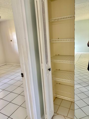 209 OXFORD 200, West Palm Beach, FL 33417