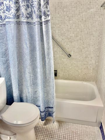 209 OXFORD 200, West Palm Beach, FL 33417