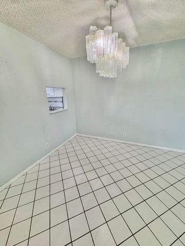 209 OXFORD 200, West Palm Beach, FL 33417