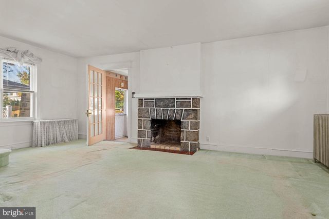 25 OAK LN, Havertown, PA 19083