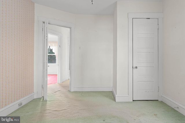 25 OAK LN, Havertown, PA 19083