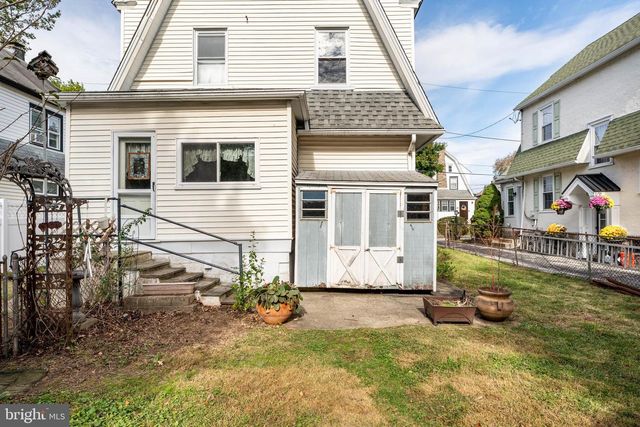 25 OAK LN, Havertown, PA 19083