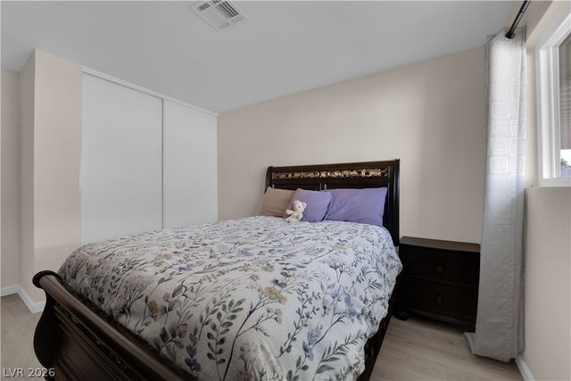 5280 Vicksburg Avenue, Las Vegas, NV 89122