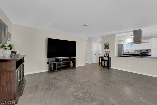 5280 Vicksburg Avenue, Las Vegas, NV 89122