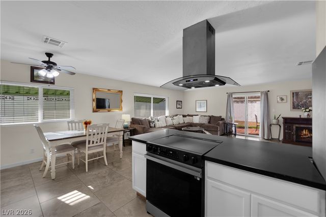 5280 Vicksburg Avenue, Las Vegas, NV 89122