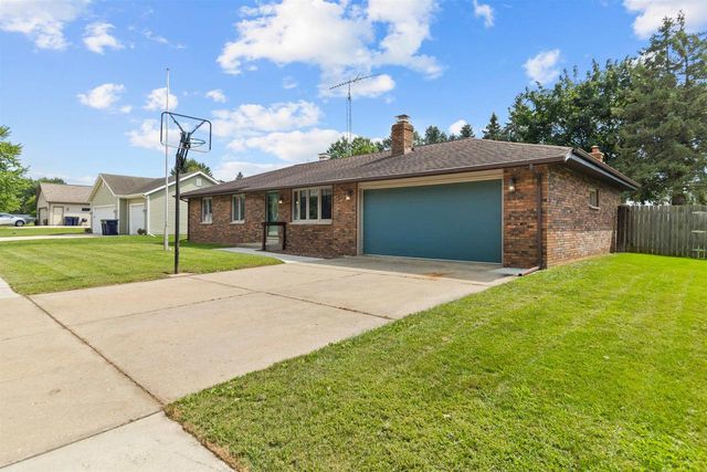 3729 Tripp Road, Janesville, WI 53548